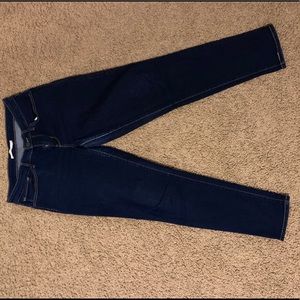 Levi’s 711 Skinny jean